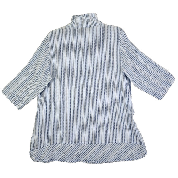 Terra-SJ Apparel~Size M~White/Blue Striped 3/4 Sleeve Lightweight Blouse Button - Picture 6 of 11